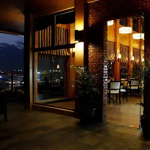 Park Tower 4*, Angeles Filipinas